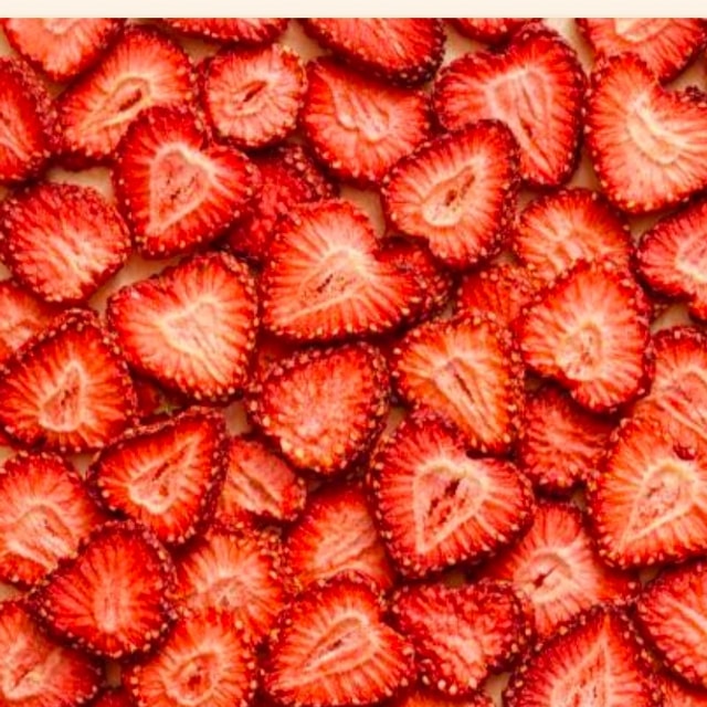 Matuora Strawberry — air-dried New Zealand fruit